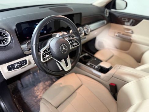 Used 2022 Mercedes-Benz GLB 250 4MATIC image 20