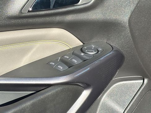 New 2026 Chevrolet Trax ACTIV w/ Sunroof Package FWD image 22