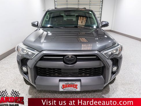 Used 2020 Toyota 4Runner SR5 Premium w/ Moonroof Package image 7