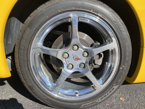 Used 2002 Chevrolet Corvette Coupe w/ Preferred Equipment Group2 image 33