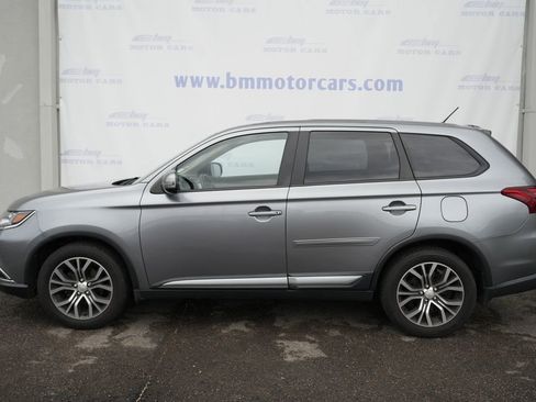 Used 2016 Mitsubishi Outlander SE AWD/4WD image 8