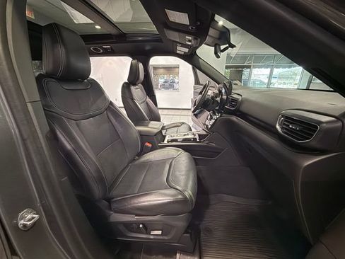 Used 2022 Ford Explorer ST w/ Equipment Group 401A image 12