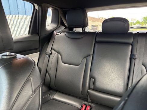 Used 2025 Jeep Compass Limited AWD/4WD image 40