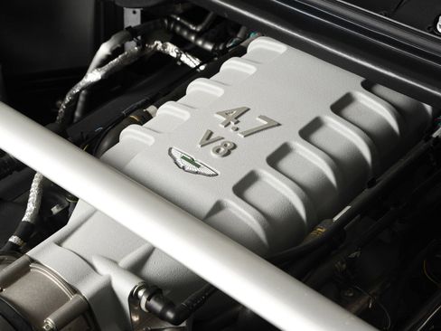 Used 2013 Aston Martin V8 Vantage Coupe image 35