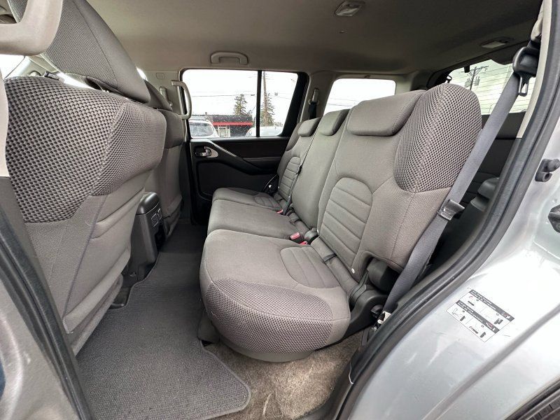 Used 2011 Nissan Pathfinder S AWD/4WD image 11