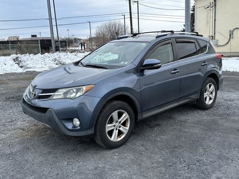 Used 2013 Toyota RAV4 XLE image 4