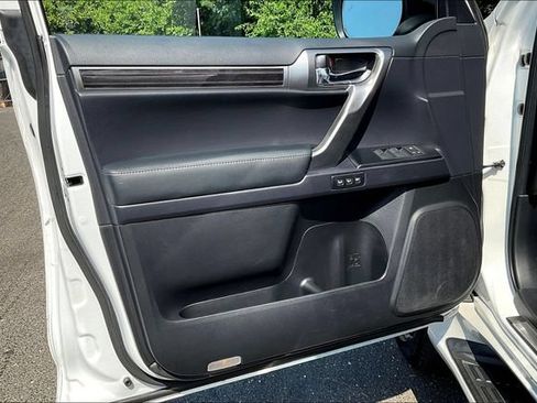 Certified 2023 Lexus GX 460 Premium w/ Premium Package AWD/4WD image 20