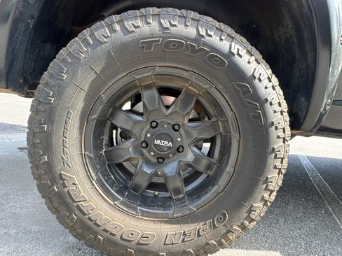 Used 2013 RAM 1500 Sport w/ Sport Premium Group image 18