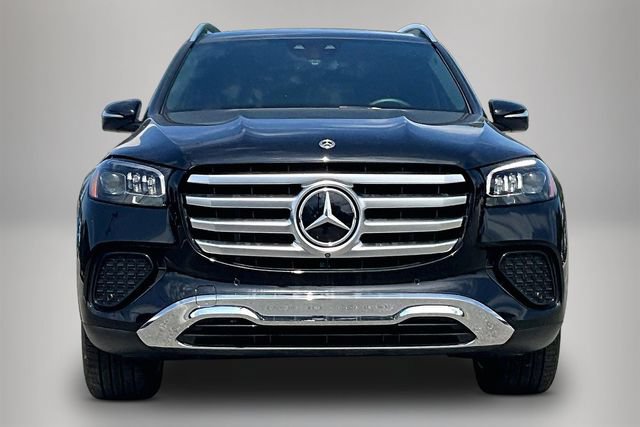 Used 2025 Mercedes-Benz GLS 450 4MATIC image 12