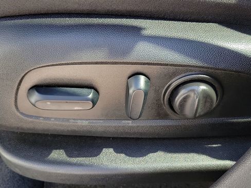 Used 2022 Chevrolet Equinox LS w/ LS Convenience Package image 20