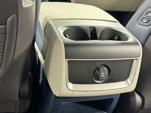 New 2026 Kia Carnival EX FWD image 38