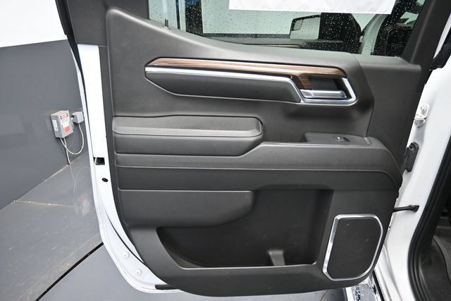 Used 2024 Chevrolet Silverado 1500 RST AWD/4WD image 32
