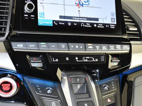 Certified 2025 Honda Odyssey Touring image 29