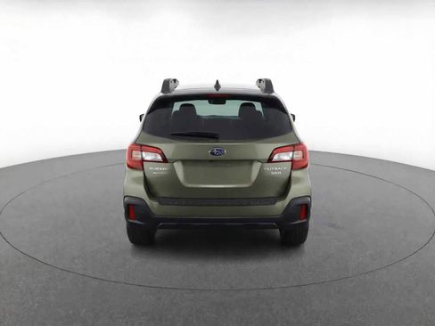 Used 2018 Subaru Outback 3.6R Limited image 11