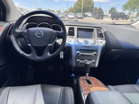 Used 2014 Nissan Murano LE w/ Platinum Edition Package AWD/4WD image 12