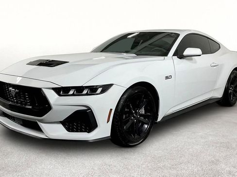 Used 2024 Ford Mustang GT RWD image 14