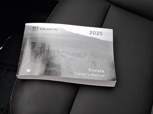 Certified 2025 Buick Envista Sport Touring w/ Convenience I Package image 26