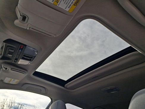 Used 2023 Subaru Crosstrek 2.0i Premium image 27