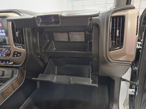 Used 2016 GMC Sierra 3500 Denali w/ Duramax Plus Package image 42