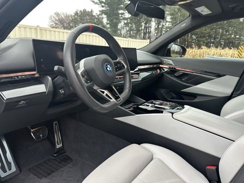 Certified 2024 BMW i5 M60 w/ Premium Package image 17