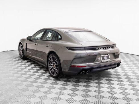 New 2026 Porsche Panamera 4 image 3