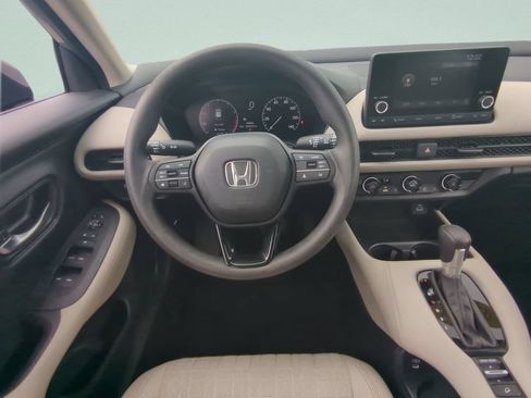 Used 2024 Honda HR-V LX image 12