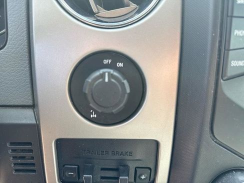 Used 2013 Ford F150 XLT w/ Luxury Equipment Group image 12