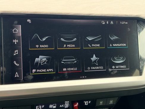 Used 2025 Audi Q4 e-tron Premium Plus w/ Premium Plus image 9