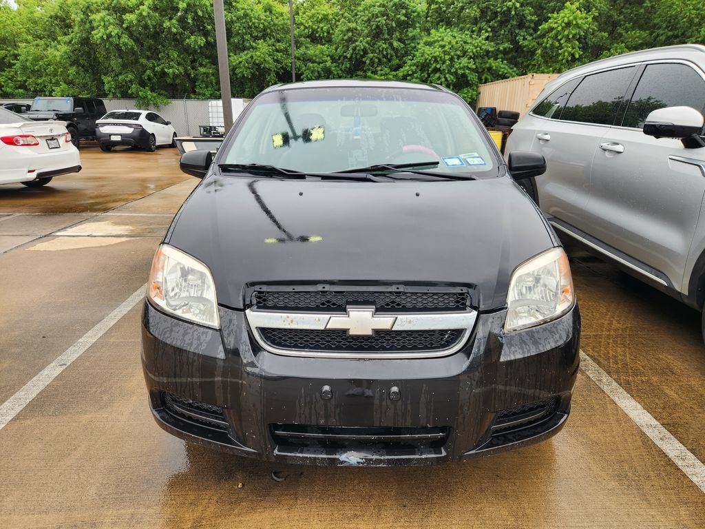 Used 2010 Chevrolet Aveo LT FWD image 2