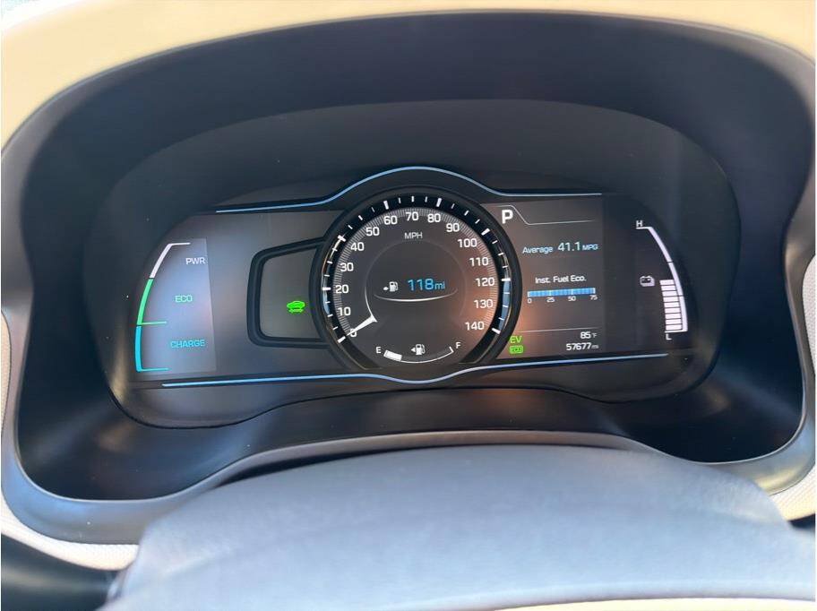 Used 2019 Hyundai Ioniq Limited w/ Ultimate Package 02 FWD image 11