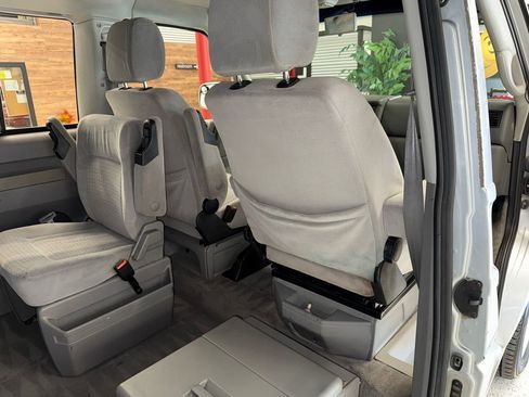 Used 2002 Volkswagen Eurovan MV image 50