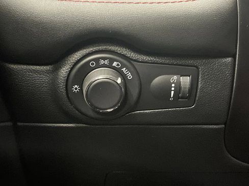 Used 2024 Dodge Durango GT image 25