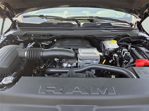New 2026 RAM 1500 Big Horn AWD/4WD image 36