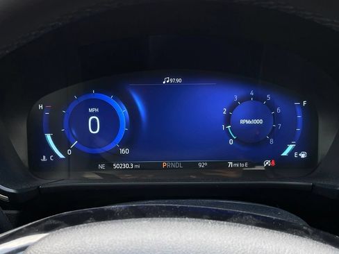 Used 2022 Ford Escape SEL w/ Technology Package FWD image 16