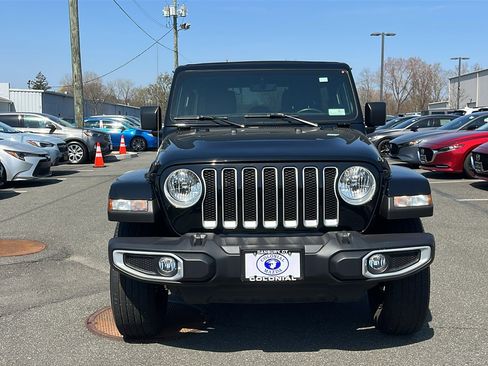 Used 2023 Jeep Wrangler Sahara w/ Cold Weather Group AWD/4WD image 2