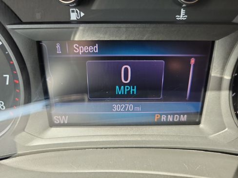 Used 2022 Buick Encore Preferred w/ Safety Package image 28