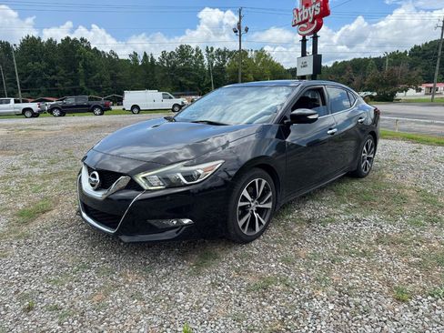 Used 2016 Nissan Maxima Platinum w/ Interior Lighting Package FWD image 5