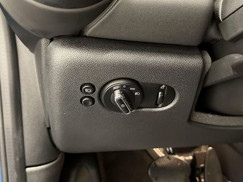 Certified 2023 MINI Cooper 2-Door Hardtop image 14