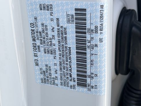 New 2025 Lincoln Nautilus Premier w/ Jet Appearance Package image 34