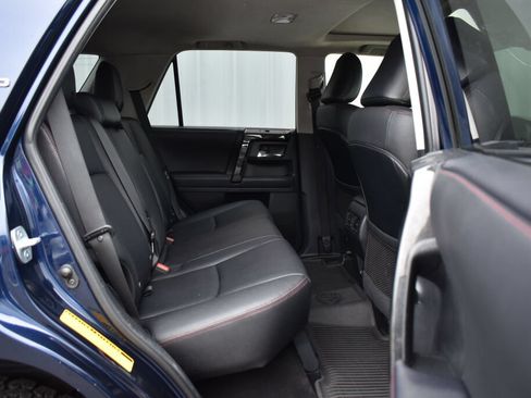 Certified 2021 Toyota 4Runner TRD Off-Road Premium w/ Moonroof Package AWD/4WD image 23