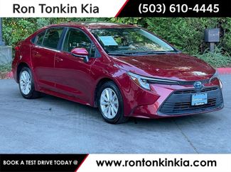 Used 2023 Toyota Corolla LE w/ LE Premium Package FWD video 1