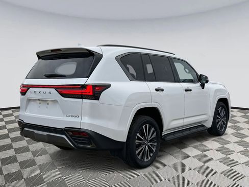 Used 2023 Lexus LX 600 Premium w/ Mark Levinson image 2