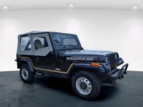 Used 1990 Jeep Wrangler 4WD image 4