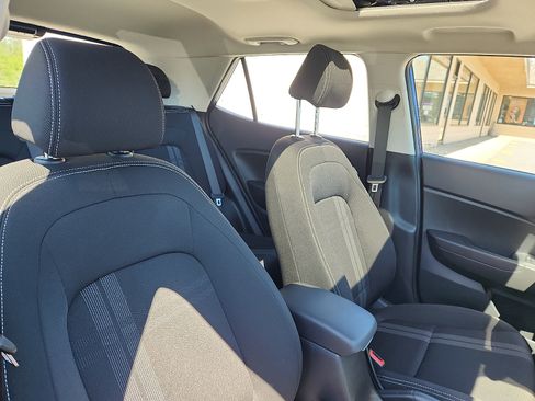 Certified 2023 Hyundai Venue SEL w/ Cargo Package FWD image 33