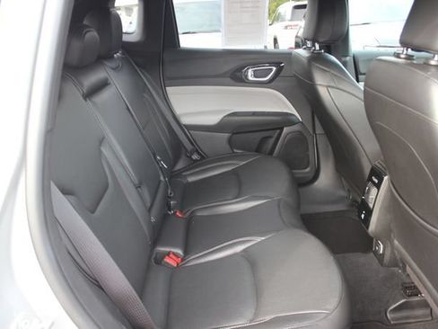 Used 2025 Jeep Compass Limited w/ Elite Group AWD/4WD image 31