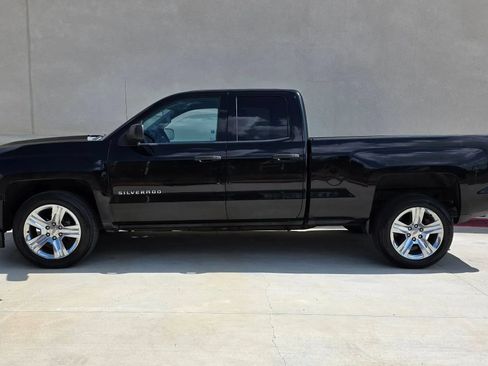 Used 2016 Chevrolet Silverado 1500 Custom w/ Custom Convenience Package RWD image 6