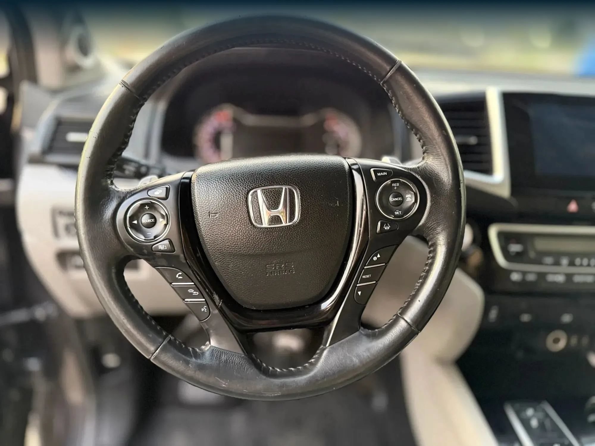 Used 2017 Honda Pilot Touring image 24
