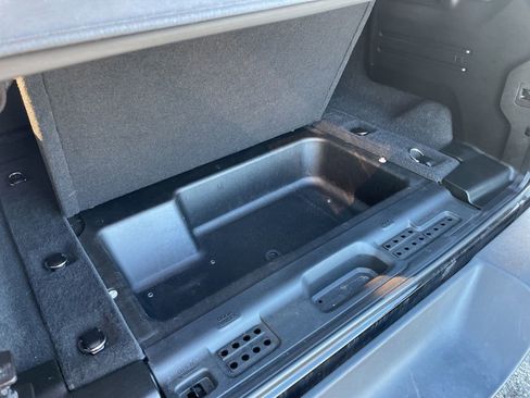 Used 2023 Jeep Wrangler Sport S image 37