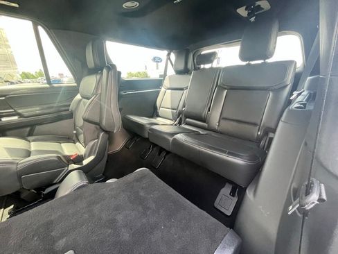 Used 2025 Ford Expedition Max Platinum w/ Stealth Appearance Package AWD/4WD image 14