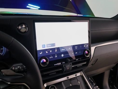 Used 2026 Lexus GX 550 image 30